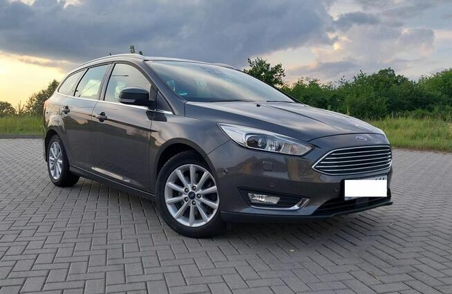 Ford Focus Titanium Benzyna 182KM * Bezwyp. * Zadbany