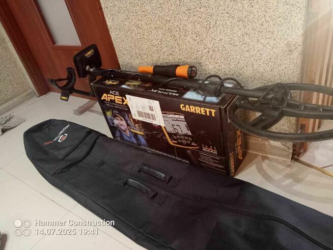 Wykrywacz metali Garrett ACE APEX z cewką Raider 8,5X11