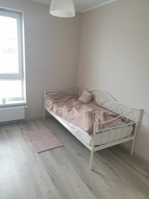 Duży pokój w Centrum, wysoki standard , blisko UAM, UE, UM