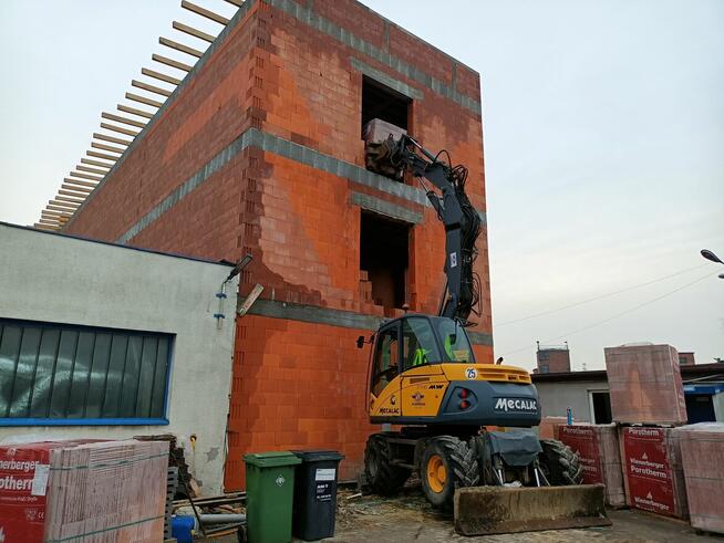 Koparka kołowa mecalac, Minikoparka, Koparko-ładowarka