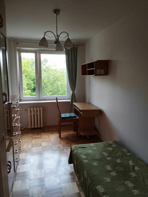 Pokój na Czechowie - dla pani pracującej lub studiującej