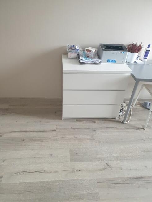 Duży pokój w Centrum, wysoki standard , blisko UAM, UE, UM