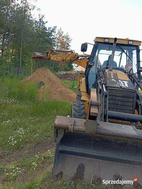 Usługi koparko-ładowarką (CAT 428D)