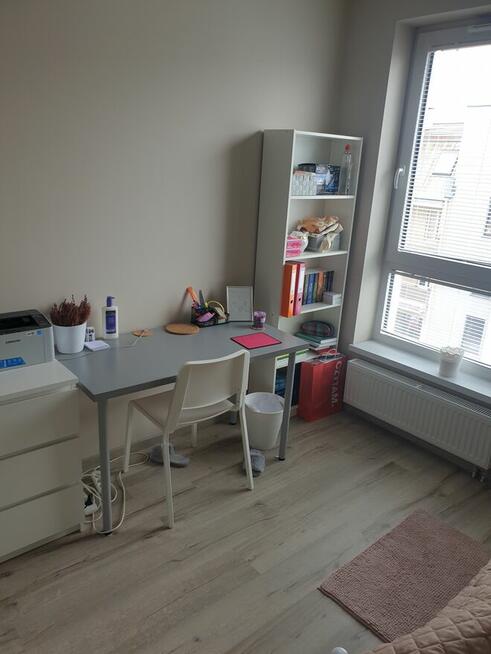 Duży pokój w Centrum, wysoki standard , blisko UAM, UE, UM