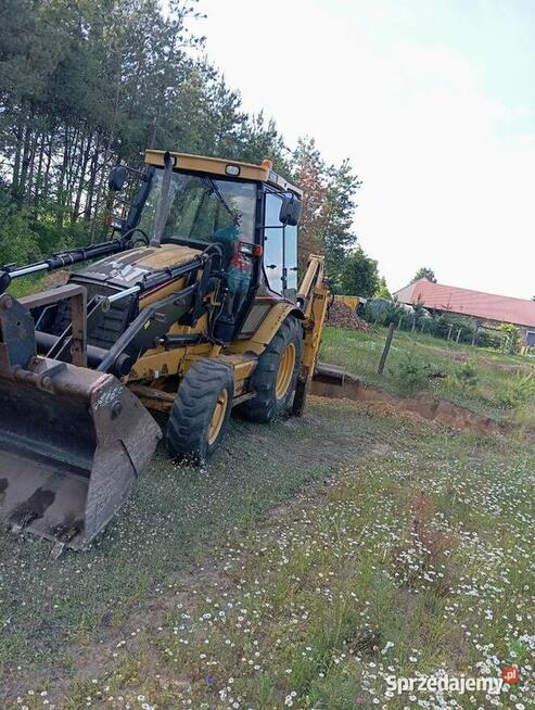 Usługi koparko-ładowarką (CAT 428D)