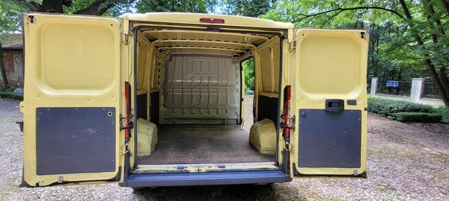 Sprzedam Peugeot Boxer z klimatyzacją, pierwszy właściciel.