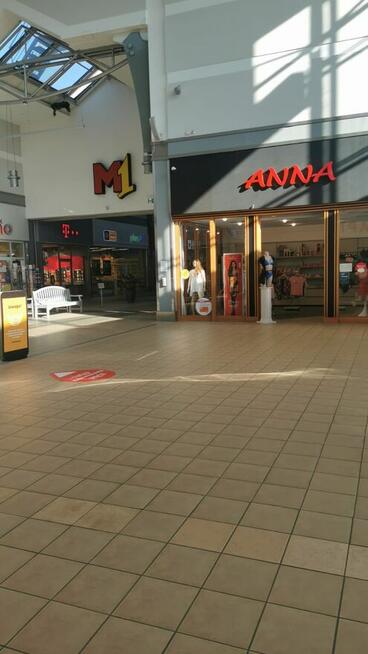 Praca lub staź w eleganckim butiku