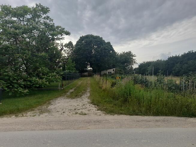 Działka usługowo - handlowa z domem