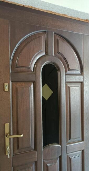 Drzwi zewnętrzne drewniane powystawowe 100x210