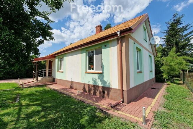 Dom w Szóstce wraz z budynkami gospodarczymi