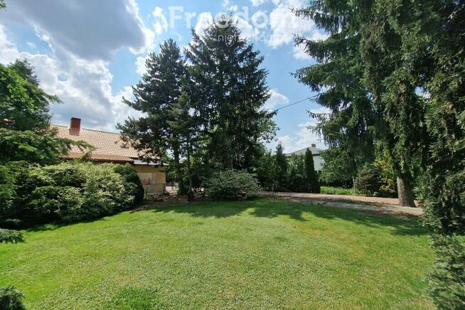 Dom w Szóstce wraz z budynkami gospodarczymi