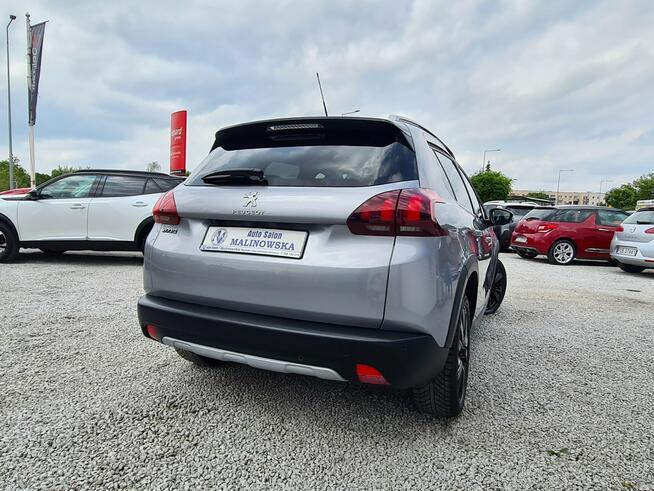 Peugeot 2008 Serwis SzklanyDach Navi PDC Kamera Półskóry GripControl Led Sensory