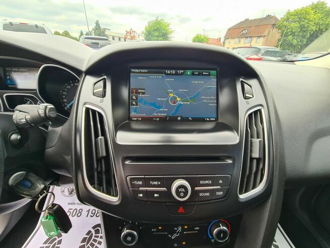Ford Focus Serwisowany Navi PDC Klimatyzacja Sensory Tempomat Halogeny Wzorowy