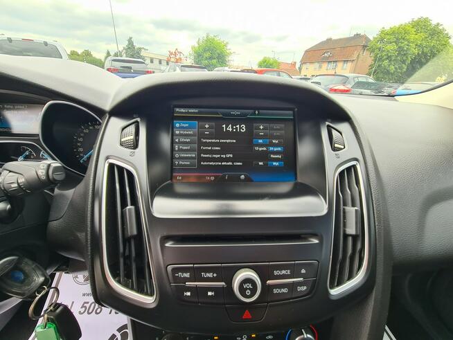 Ford Focus Serwisowany Navi PDC Klimatyzacja Sensory Tempomat Halogeny Wzorowy