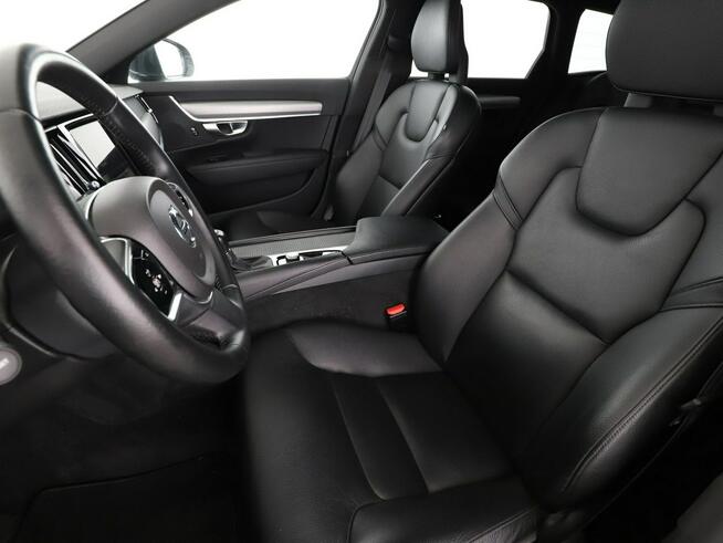 Volvo V90 automat full LED skóra navi el. sterowane i grzane fotele czujniki par