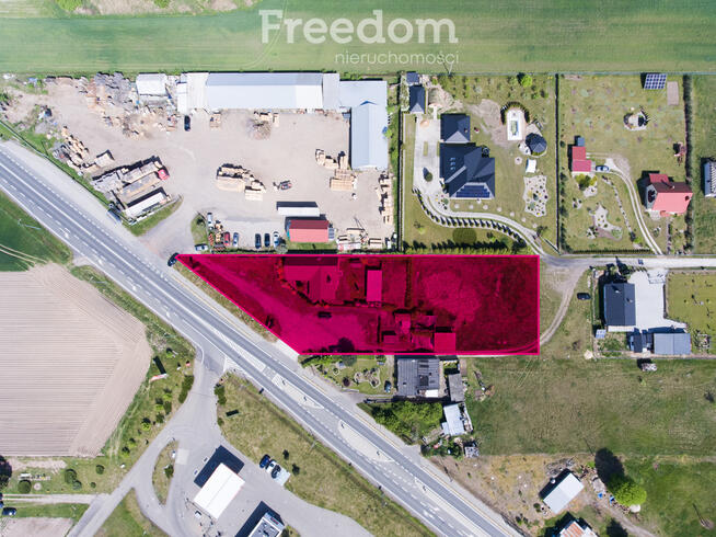 Działka zabudowana budynkiem drewnianym