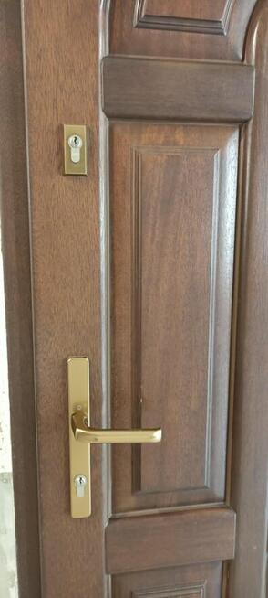 Drzwi zewnętrzne drewniane powystawowe 100x210