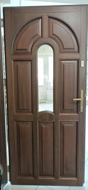 Drzwi zewnętrzne drewniane powystawowe 100x210