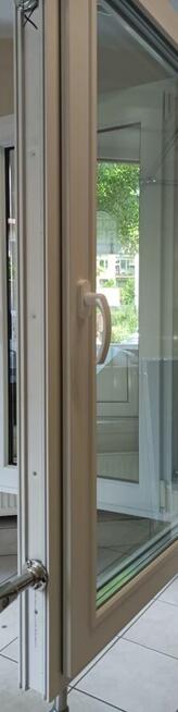 Okno powystawowe 85x142