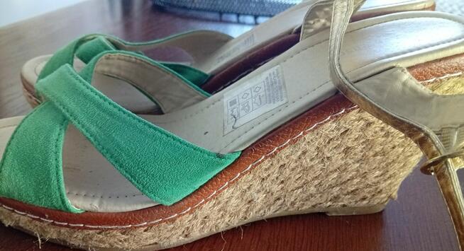 Buty zielone