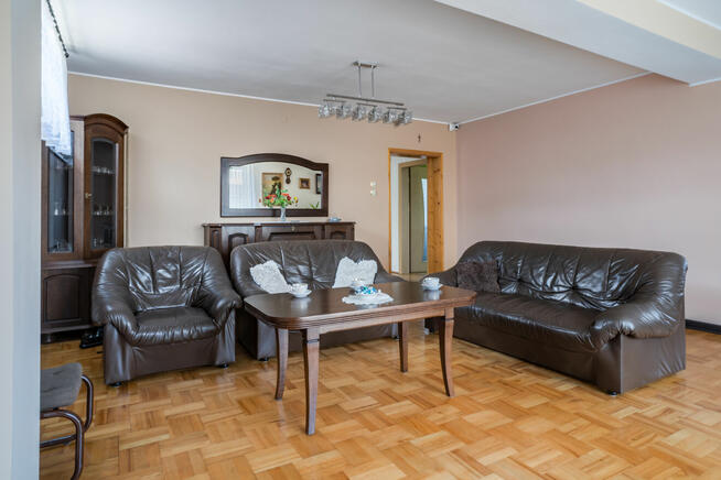 Sprzedaż zadbanego, przestronnego i wygodnego domu 355m