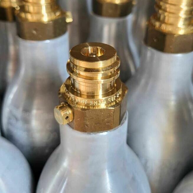 nowe puste butle typu soda CO2 saturator phlips, dafi, brita