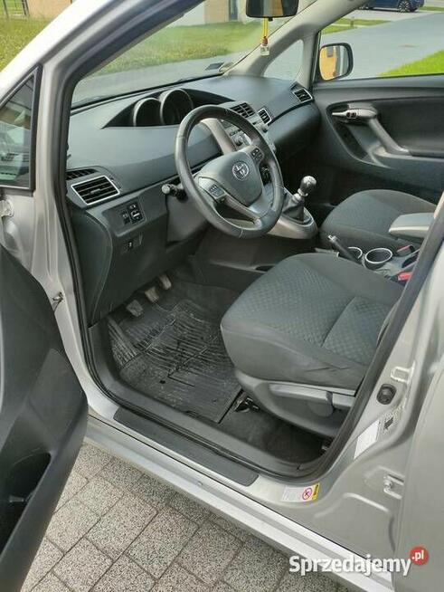 Toyota Verso 1.6 132 KM 7-os.