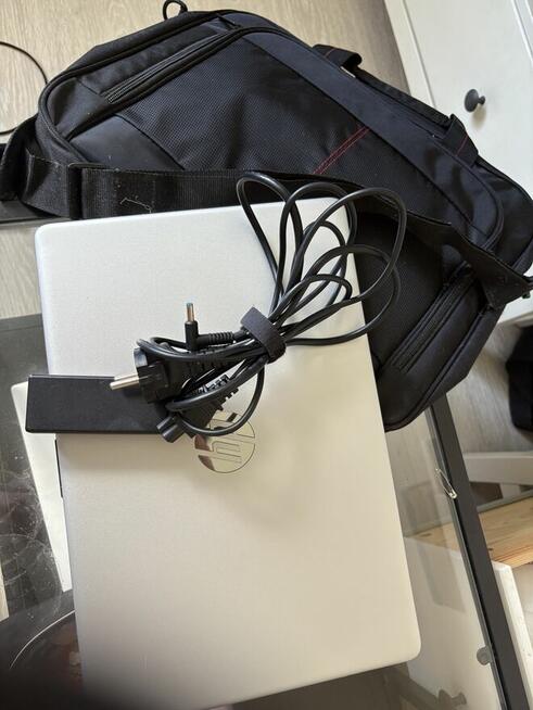 Laptop Hp 15 i5 (15,6cal)