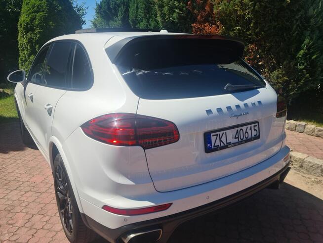 PORSCHE CAYENNE PLATINUM EDITION S