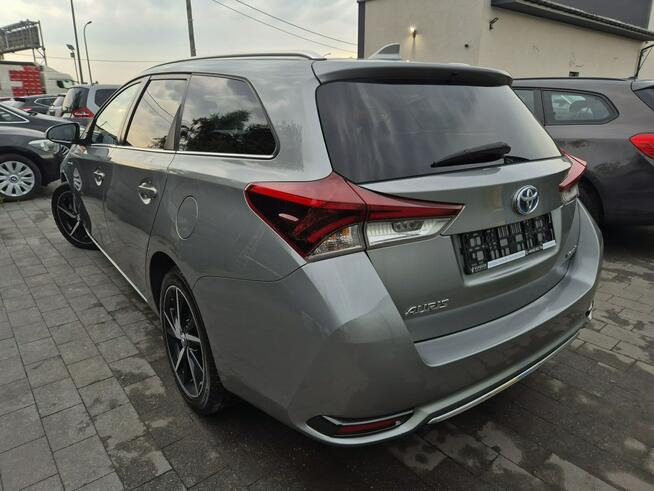 Auris 1.8 hybryda Sports 100km automat NAVI serwis BEZYWPADEK 2017