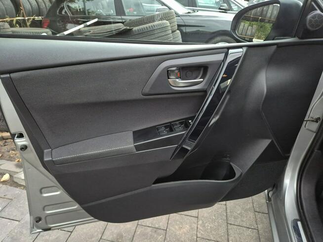 Auris 1.8 hybryda Sports 100km automat NAVI serwis BEZYWPADEK 2017