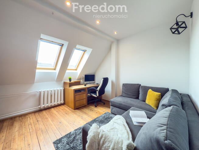 Dwupoziomowe mieszkanie z duszą-cena do negocjacji