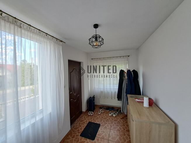 DOM w Domaniowie z ogrodem