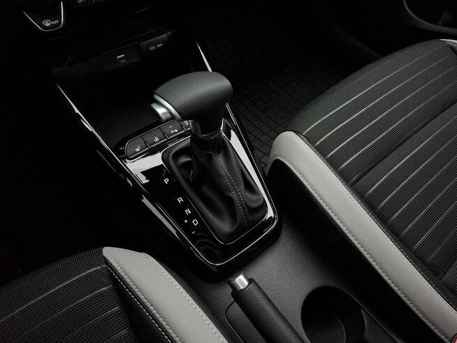 Kia Stonic WYPRZEDAŻ/Wersja L+Business Line+AEB / FV23% /demo dealera