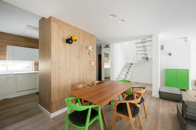 Dom Kiełczów, Kwiatowa