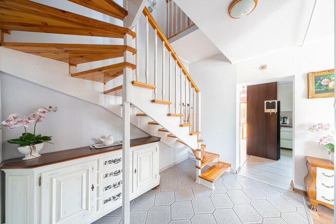 Dom Niekanin gm. Kołobrzeg, Radosna