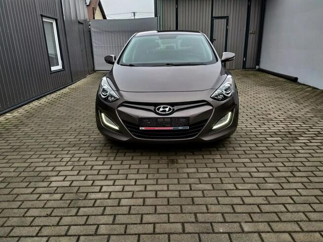 Hyundai i30 1.6Gdi Benzyna Klimatronik Ledy Hak Grzane Fotele Zarejestrowany
