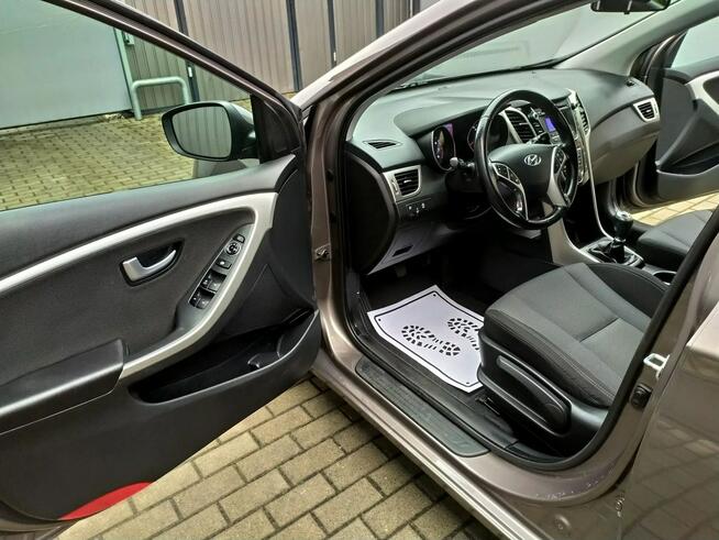 Hyundai i30 1.6Gdi Benzyna Klimatronik Ledy Hak Grzane Fotele Zarejestrowany
