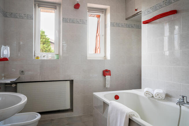 Sprzedaż zadbanego, przestronnego i wygodnego domu 355m