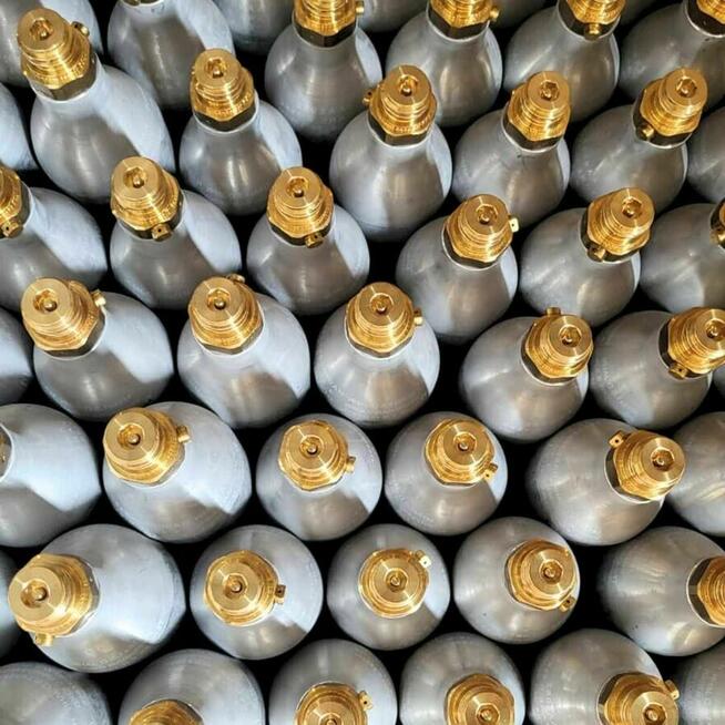 nowe puste butle typu soda CO2 saturator phlips, dafi, brita