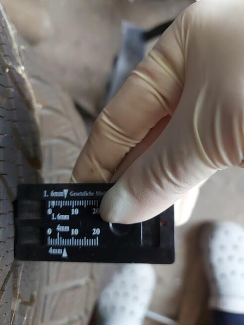 Sprzedam 4 opony 155/80 R13 z felgami