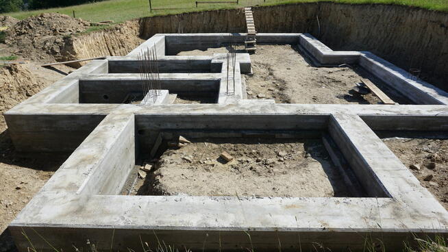 Budujemy domy - FREEFiBUD - Czarno na białym