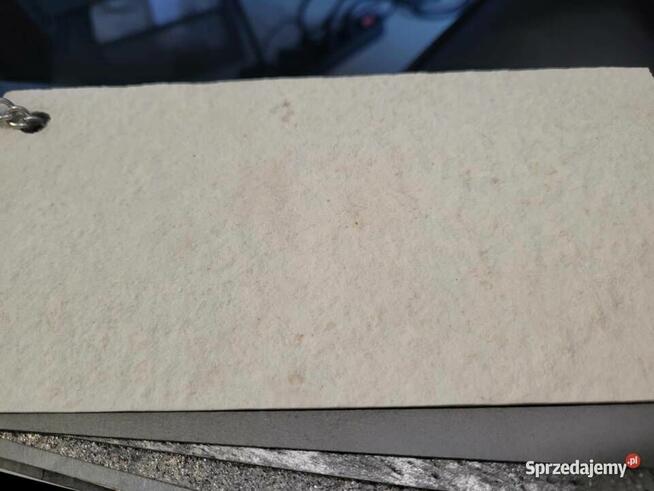 Fornir kamienny Mint White 2MM tapeta 122x61x0,2 cm