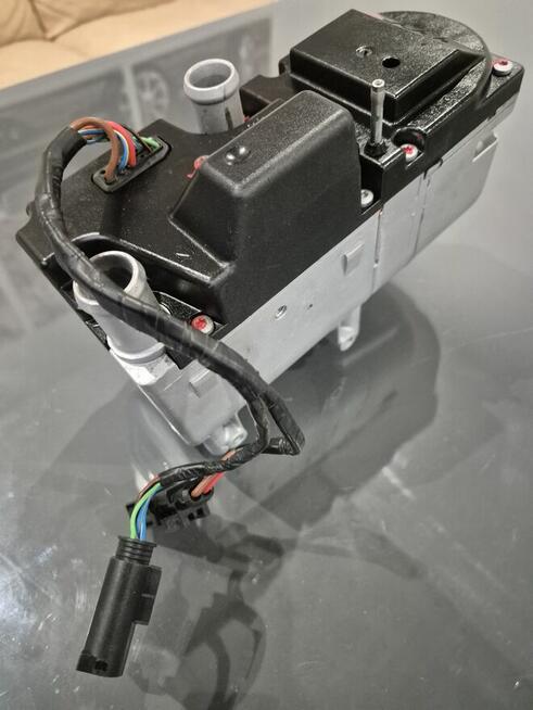Ogrzewanie postojowe mokre Hydrotronic_12V Mercedes Vito 447