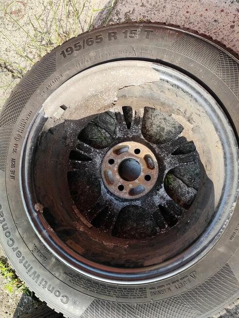 Sprzedam komplet felg i opon zimowych continental 195/65 R15