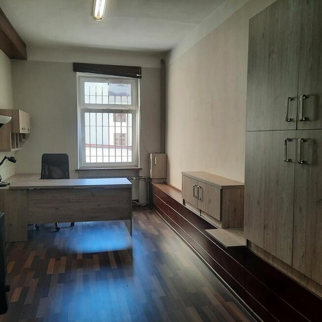 25-metrowy, Św. Katarzyny , biuro