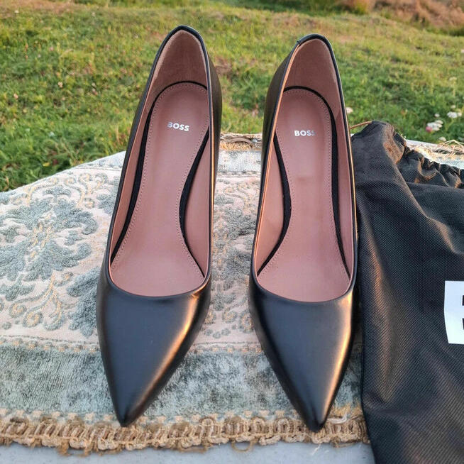 Szpilki BOSS skóra naturalna czarne r. 41 | nowe | klasyka p
