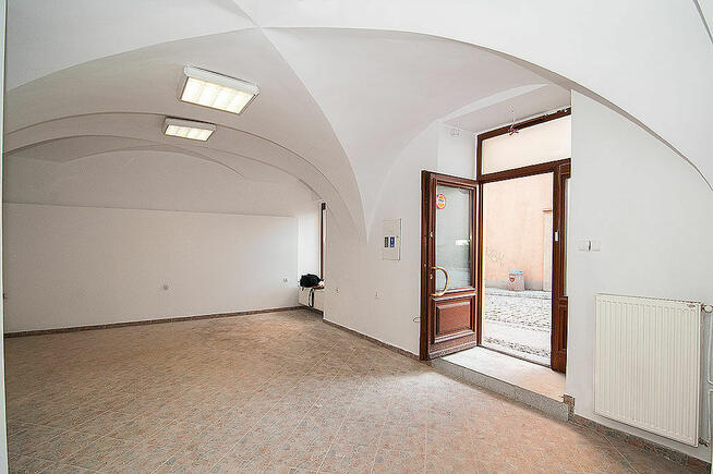 Lokal w ścisłym centrum. Jawor, Rynek.