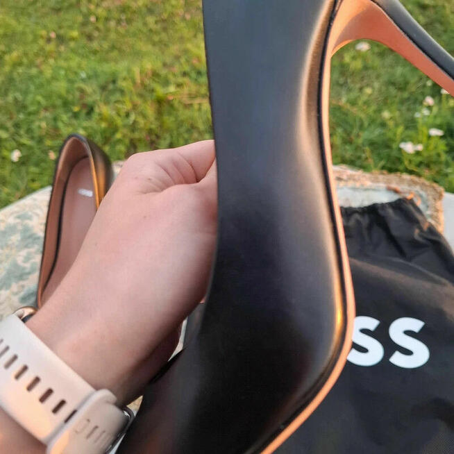 Szpilki BOSS skóra naturalna czarne r. 41 | nowe | klasyka p