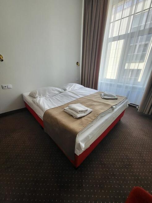 Używane meble hotelowe w dobrej cenie - okazja